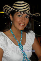 Santa Marta beauty Paola needs a gentelman