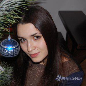 Elena is a cute, single Ukrainian girl from the city of Kiev
